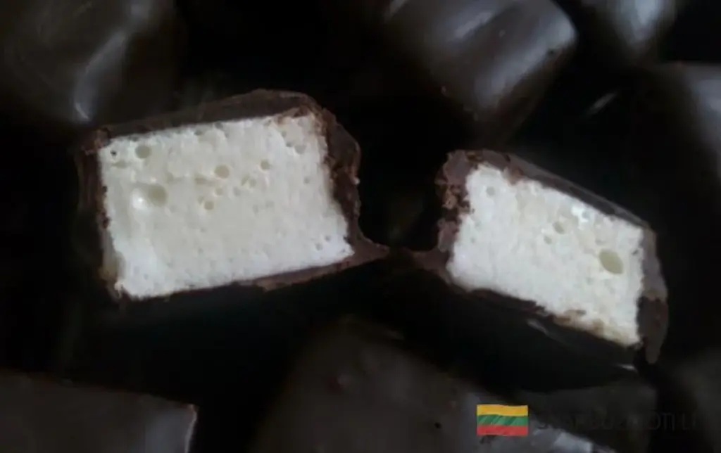 Domowy budyń „Ptasie mleczko”: prosty przepis, który zachwyci każdego