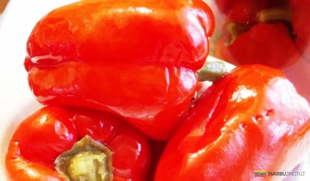 Jak zrobić aromatyczną paprykę na zimę z PRL-u? Będzie pyszna nawet po 3 latach!