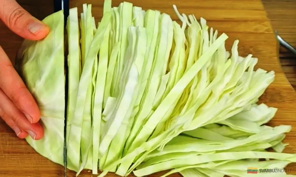 Kopūstai skanesni už mėsą. Juos ruošiu jau tris dienas ir niekada nepavargstu: ačiū močiutei už receptą.