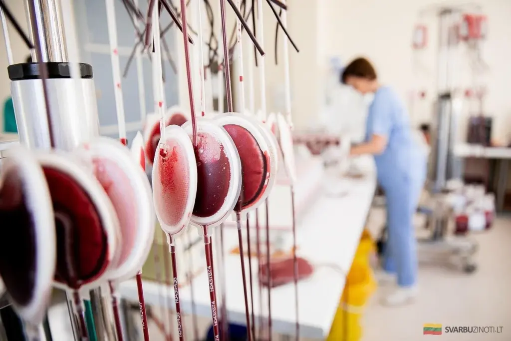 Pusty magazyn krwi: Te 4 grupy są w krytycznym niedoborze przed wakacjami