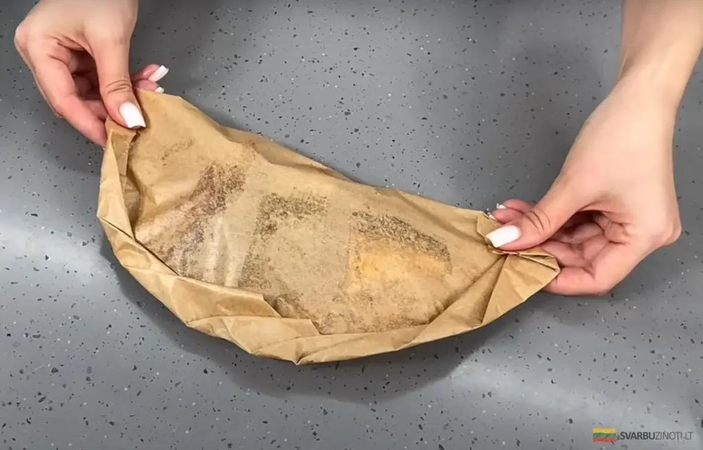 Aromatyczna ryba z warzywami zapiekana w pergaminie. Prostszy przepis to rzadkość!