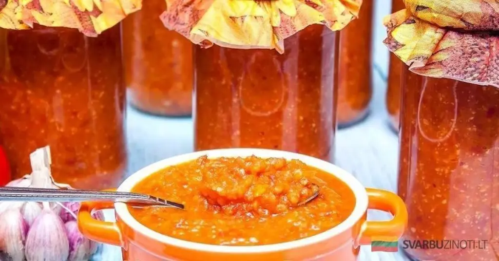 Domowy sos „Poltavska” na zimę: Sekretny składnik, który odmieni Twoje dania