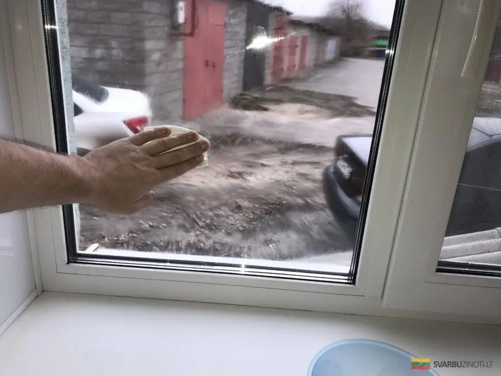 Domowy sposób na zaparowane szyby: zapomnij o zaciekiach raz na zawsze