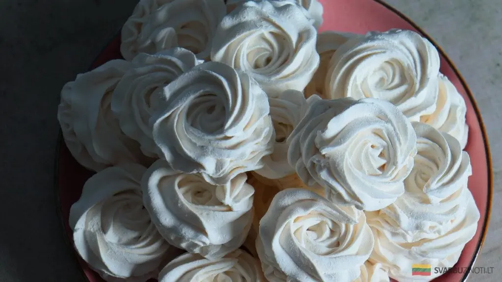 Jak zrobić idealne pianki? Prosty przepis, który udaje się za pierwszym razem