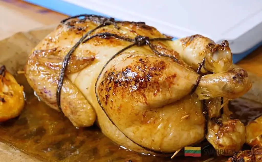 Kurczak bez kości z farszem: Najlepszy pomysł na gorące danie świąteczne