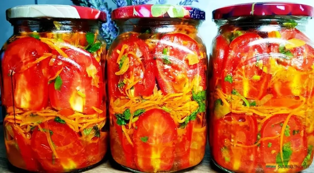 Marynowane pomidory z beczki na zimę: przekąska, która znika z talerzy jako pierwsza