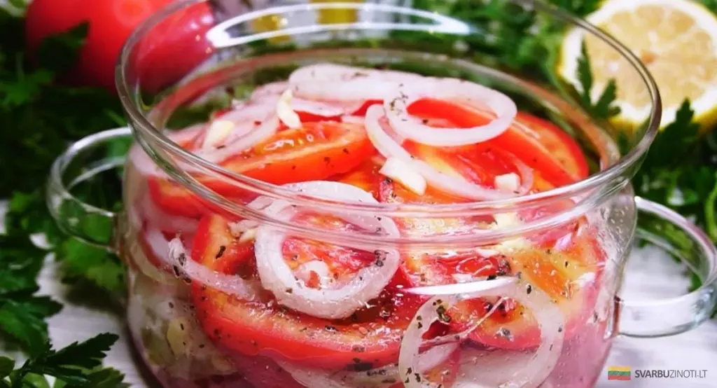 Marynowane pomidory, które stają się lepsze z każdym dniem