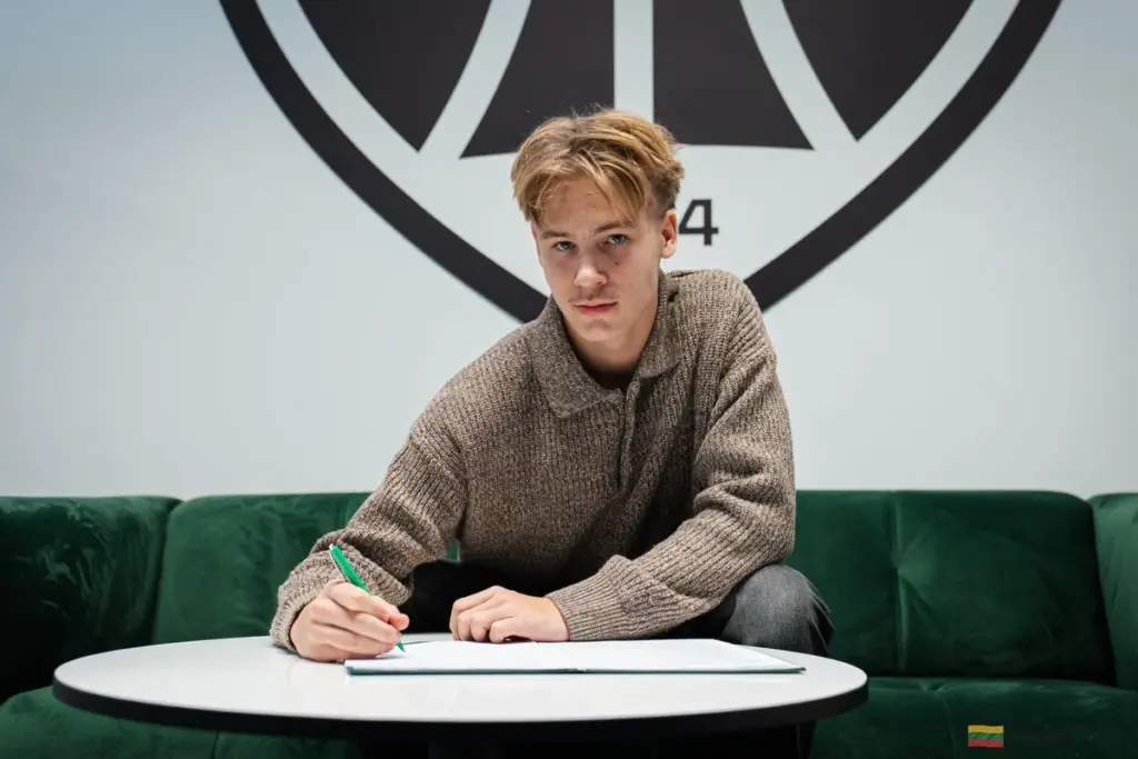 Młody talent "Kauno Žalgiris" podpisuje kontrakt: „Jestem wyjątkowym graczem”