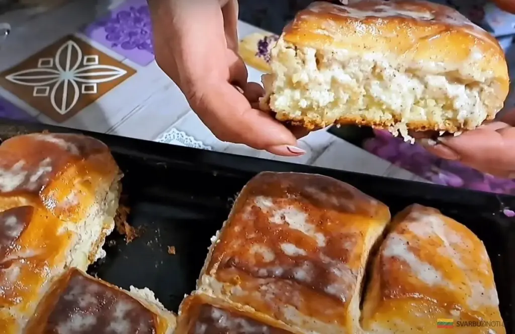 Sekret babć: dlaczego zniknęły pieczone bułeczki z domów, choć są tak proste (i pyszne)?