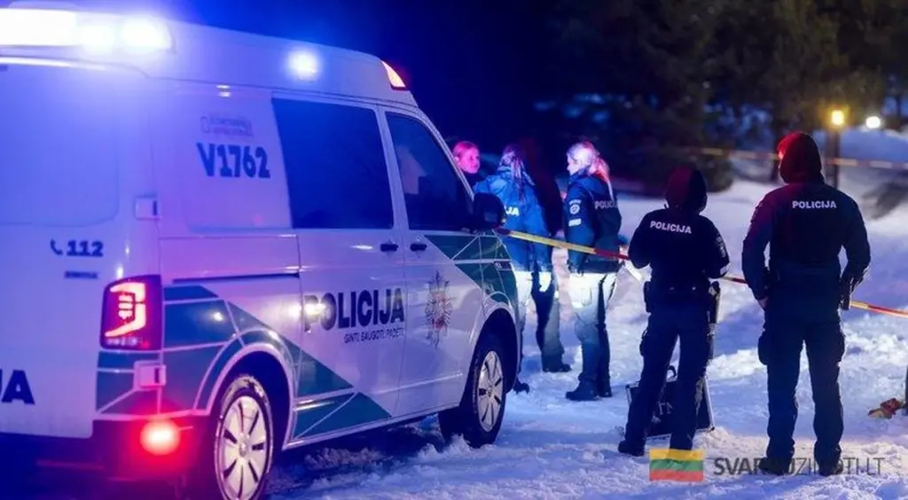 Skubios pagalbos šauksmas gatvėje: 30-metis paliktas mirti, policija ieško žudiko