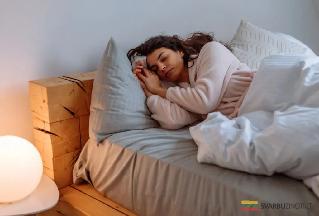 Sprawdź, co masz na sobie. Złe ubrania do spania psują sen i zdrowie.