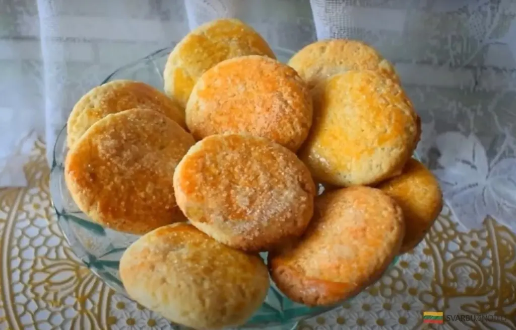 Sypkie ciasteczka na śmietanie – sekret kruchości otwarty