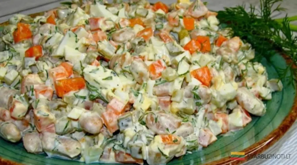 Szybka sałatka z fasoli i ogórków: gotowa w 5 minut, znika ze stołu w sekundę