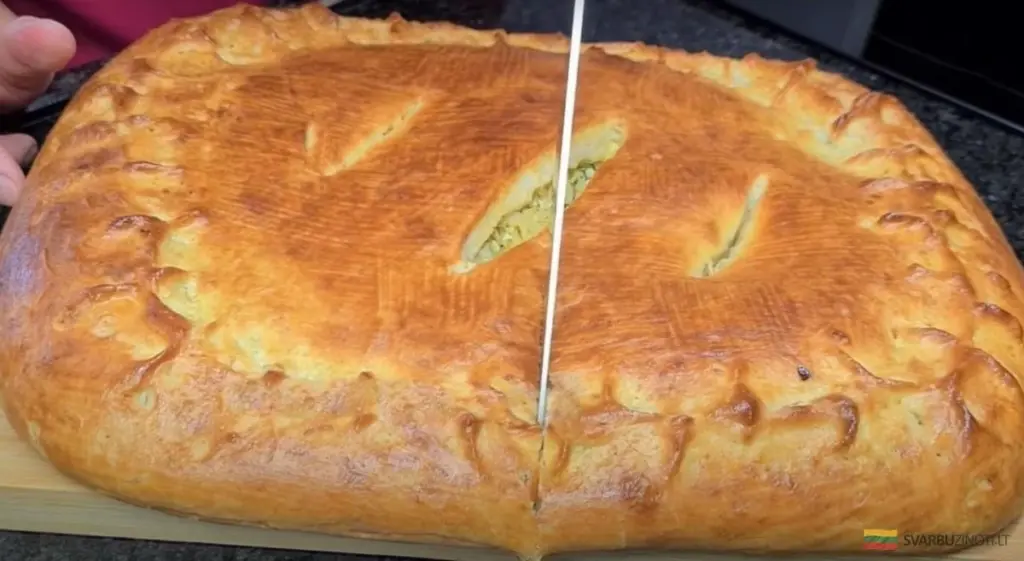 Szybkie ciasto z kapustą: Twoje odkrycie na każdy słony wypiek