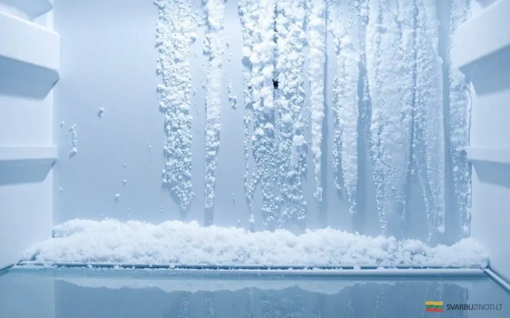Ten prostych sposobów na zatrzymanie lodu w zamrażarce