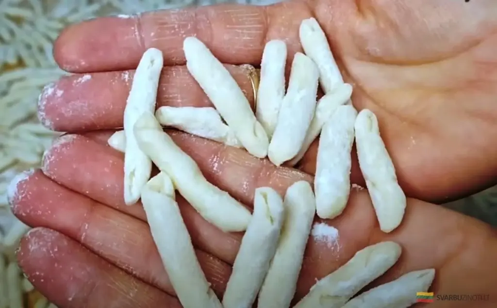 Toistas patiekalas kaukaze: mėsa sultinga ir minkšta net po savaitės