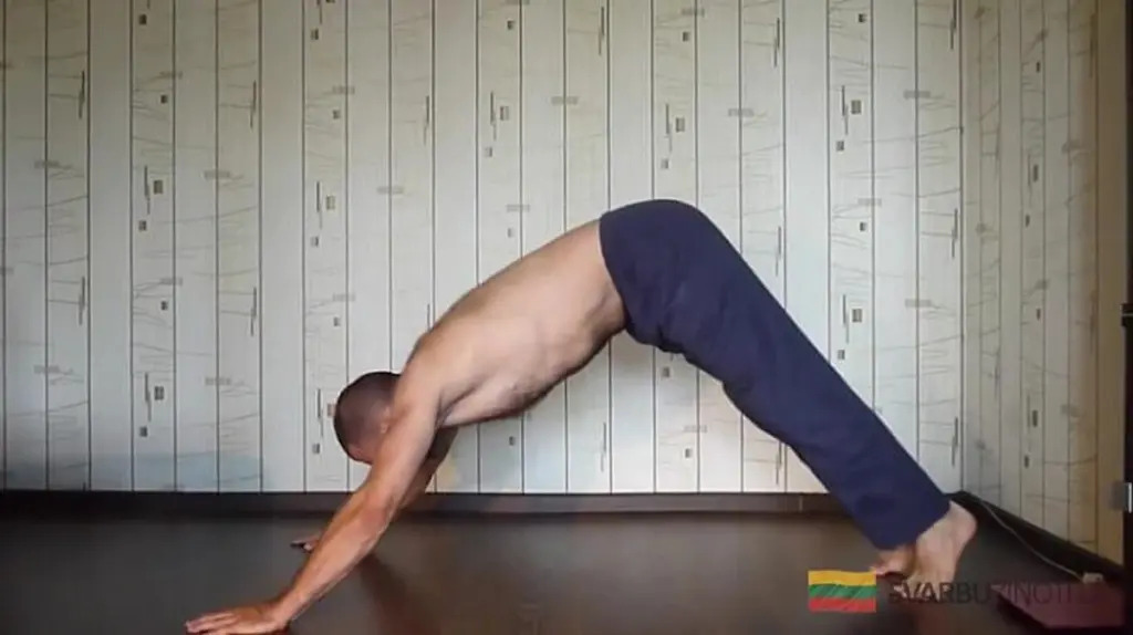 5 prostych ćwiczeń Paula Bragga dla zdrowego kręgosłupa: odzyskaj energię i młodzieńczą sprawność