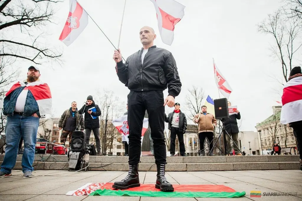 Białorusini w Polsce: Pożegnanie z przeszłością czy budowanie przyszłości?