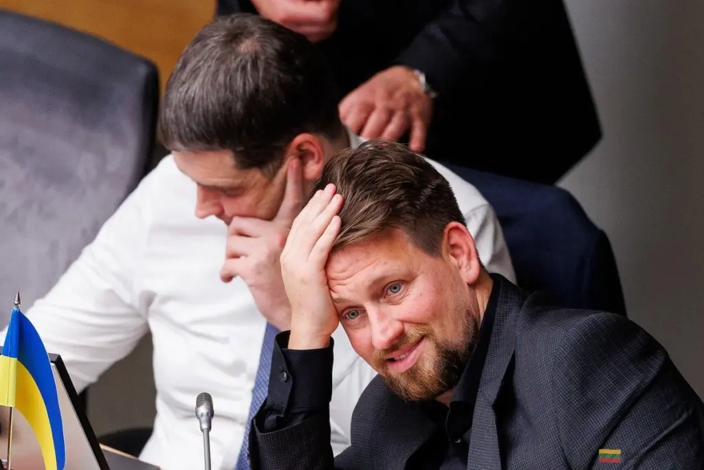 Podejrzane przelewy do partii. Urzędnicy o „ukrytym mechanizmie”, który budzi niepokój