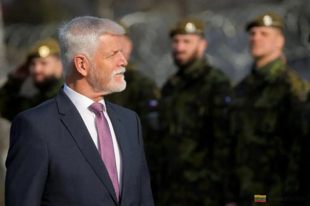 Prezydent Czech i Pierwsza Dama wkraczają na salony Litwy: Co ich tu sprowadza?