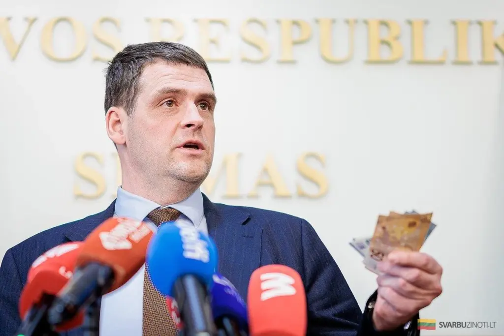 Žemaitaitis kpi z zarzutów o finansowanie partii gotówką: "Śmiejemy się z tej historii"